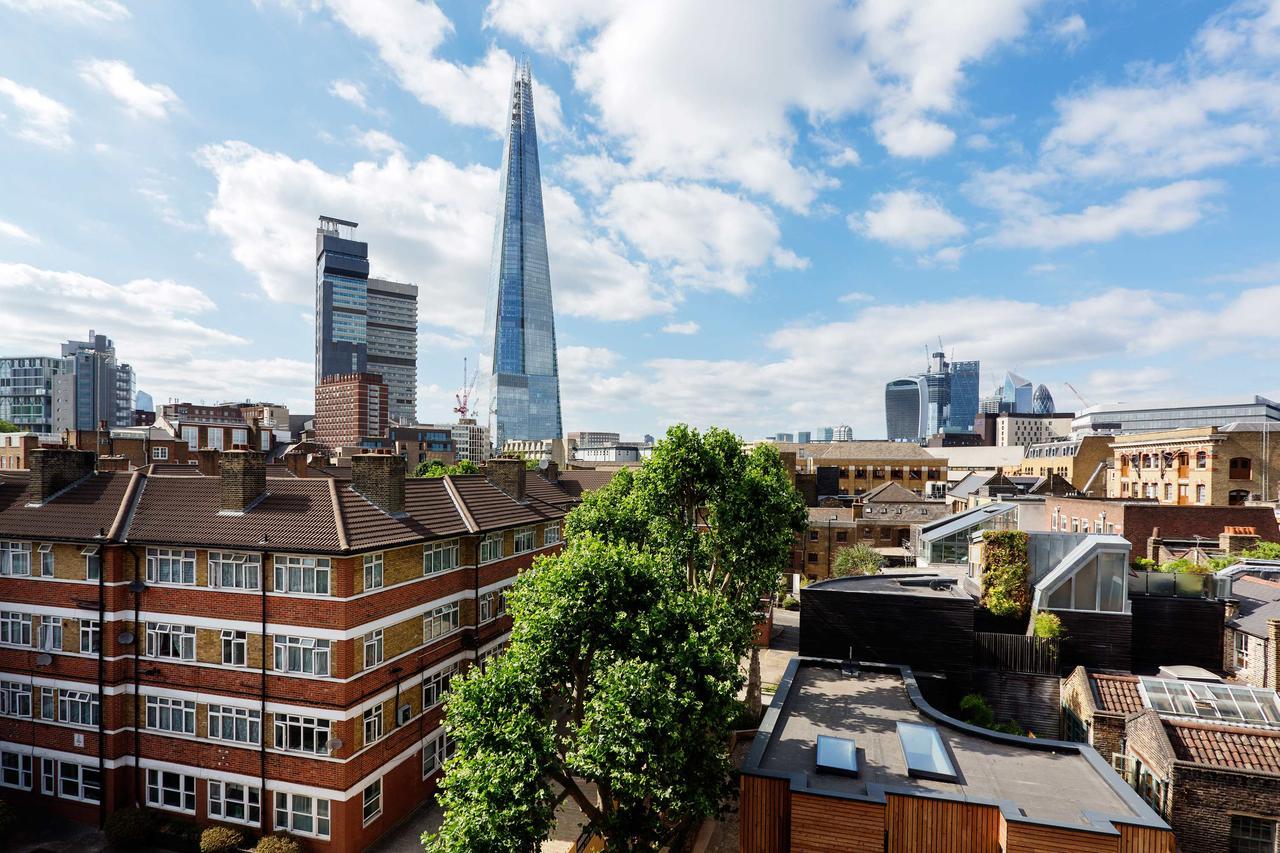 Veeve - Luxurious Leather Warehouse Apartment London