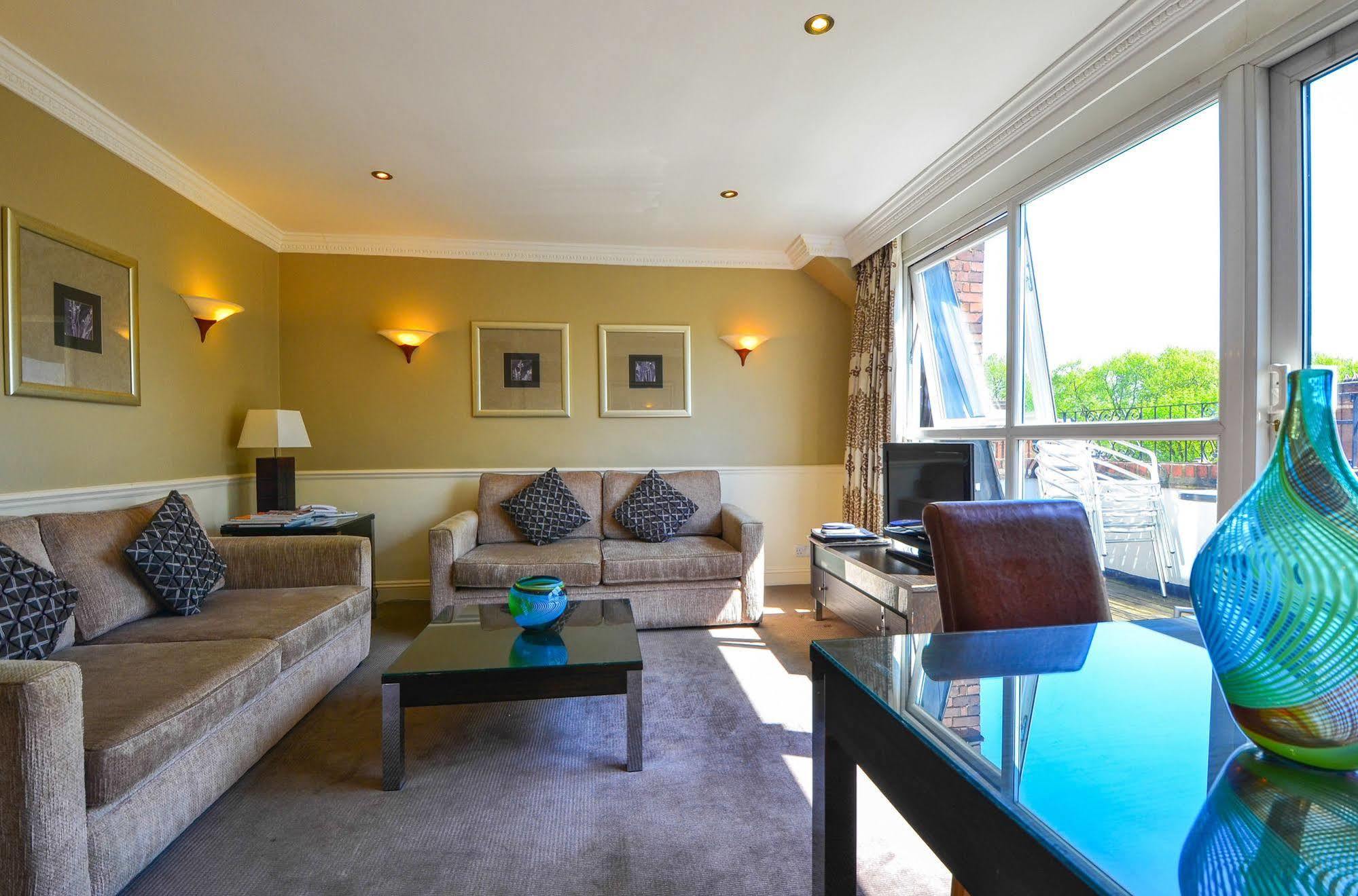 Collingham Serviced Aparthotel London