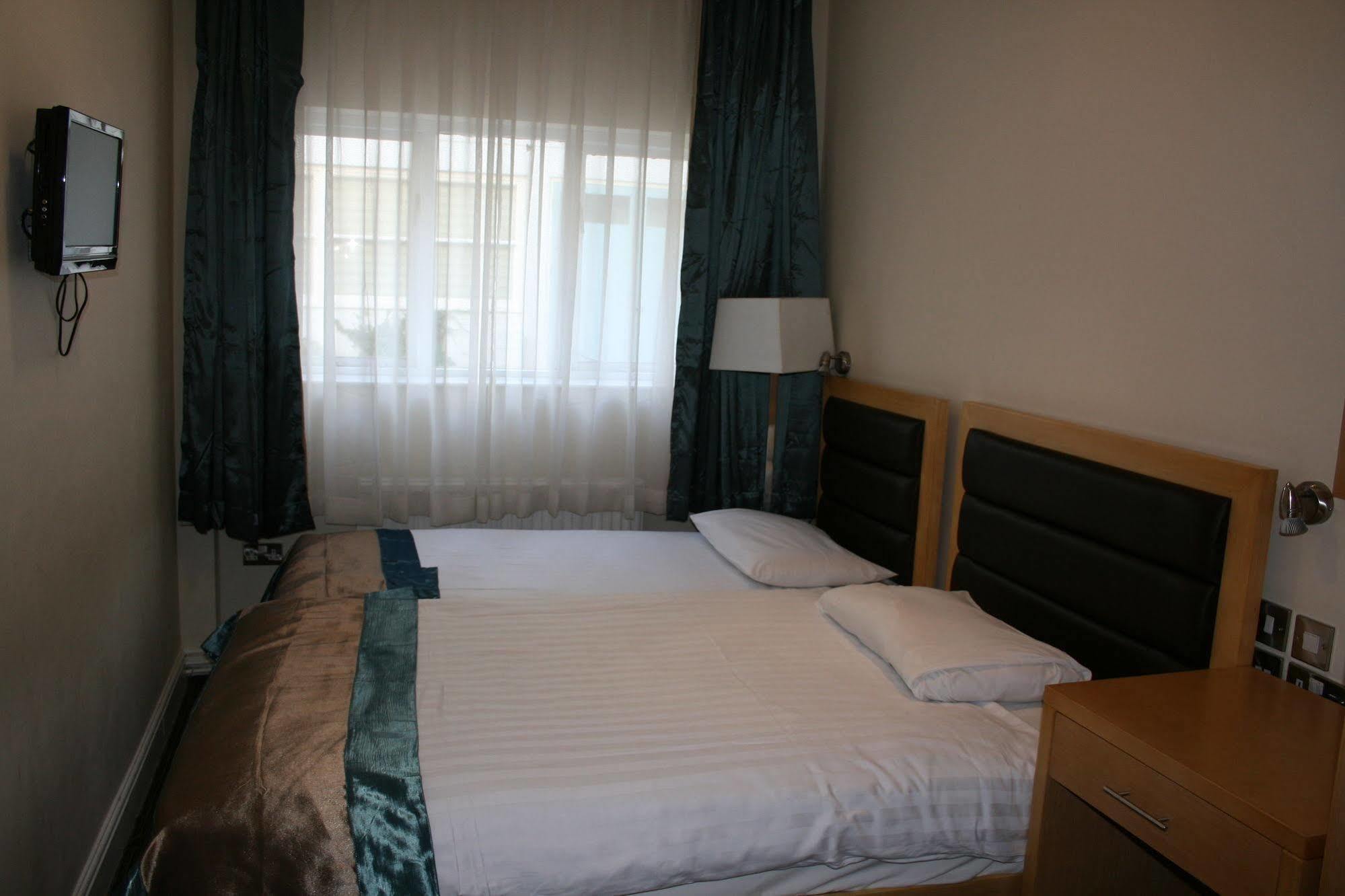 Hotel Cromwell London