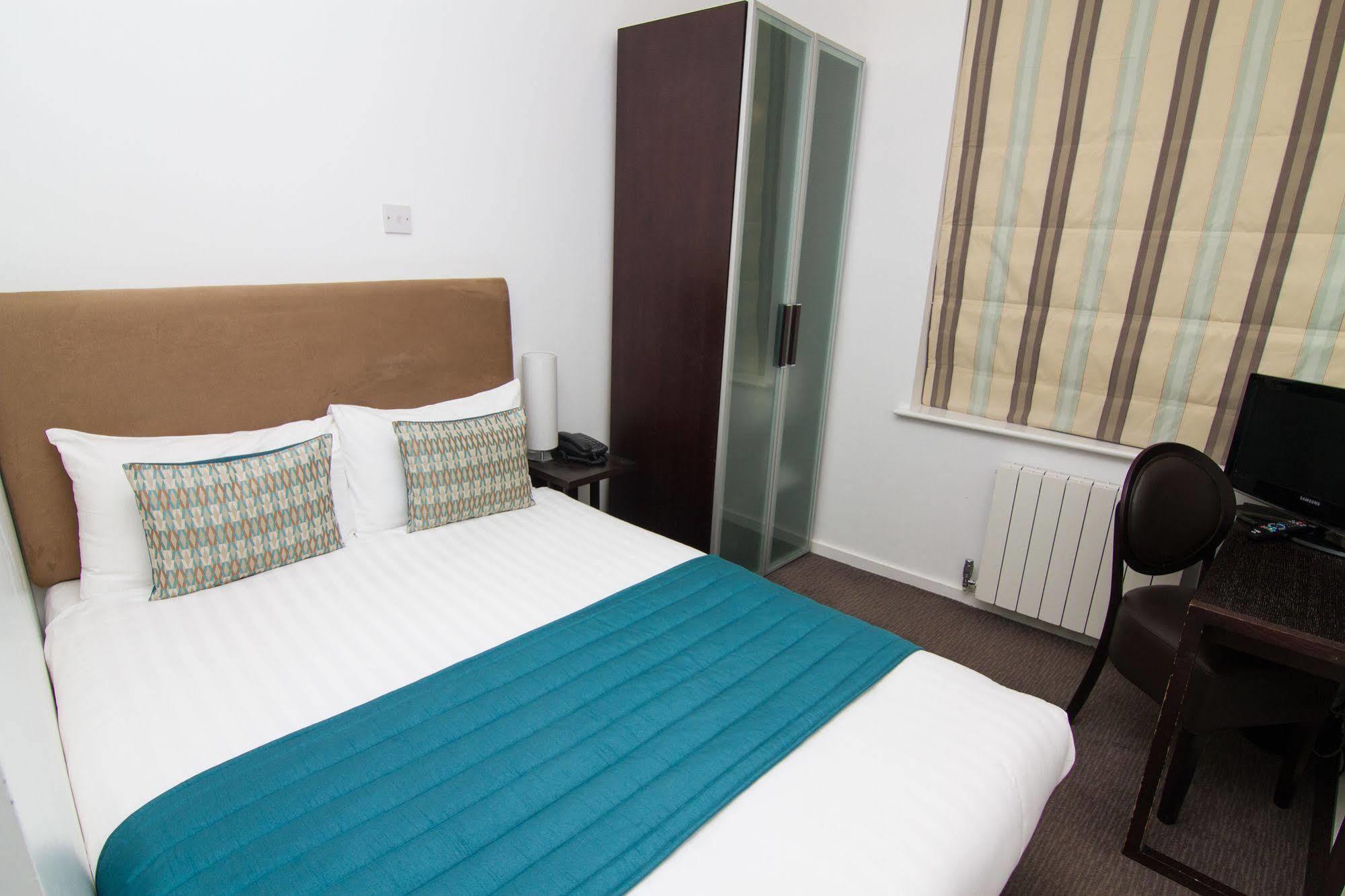 Hotel Euston Square 3*