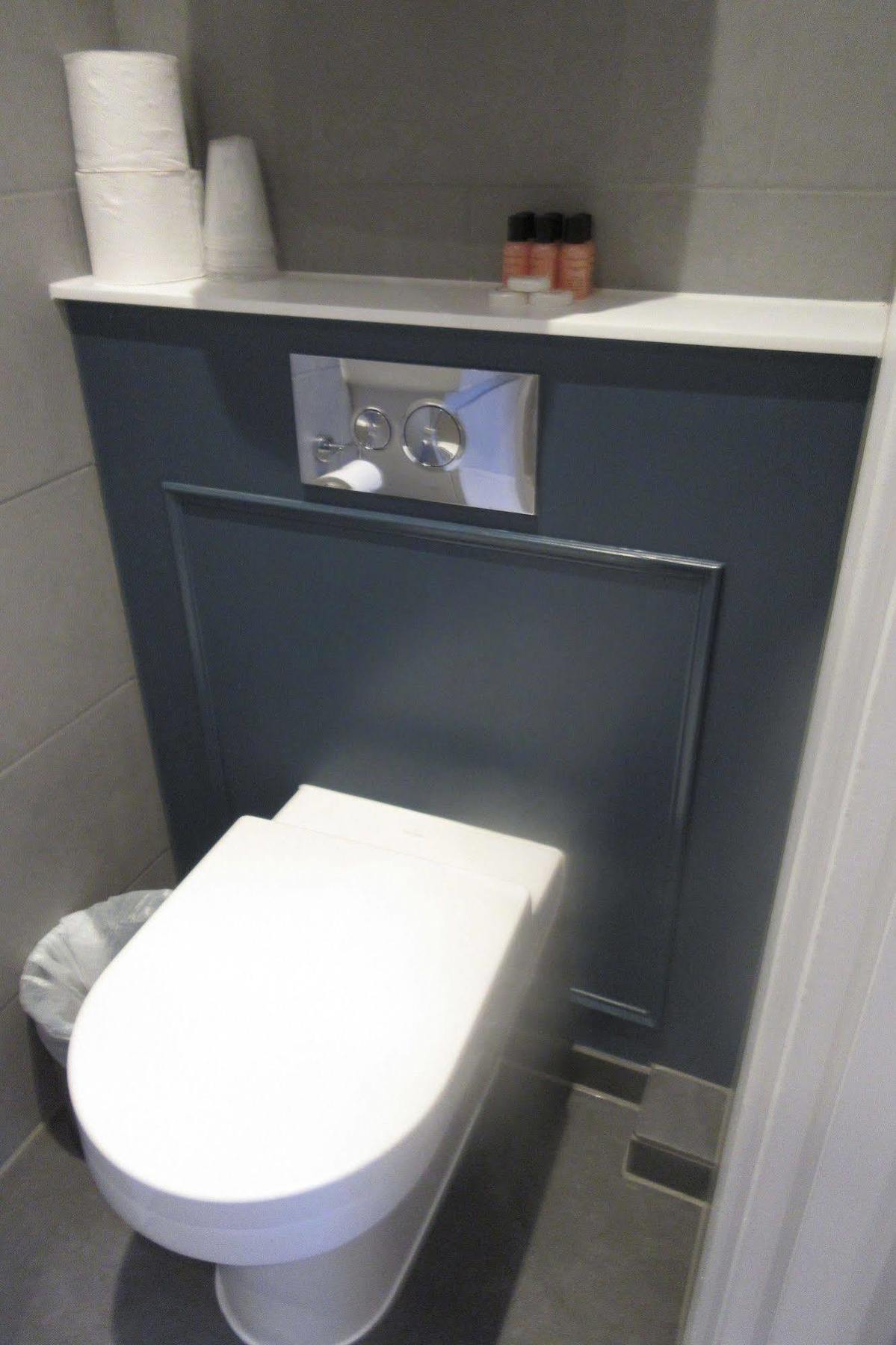 Garden Court 3*