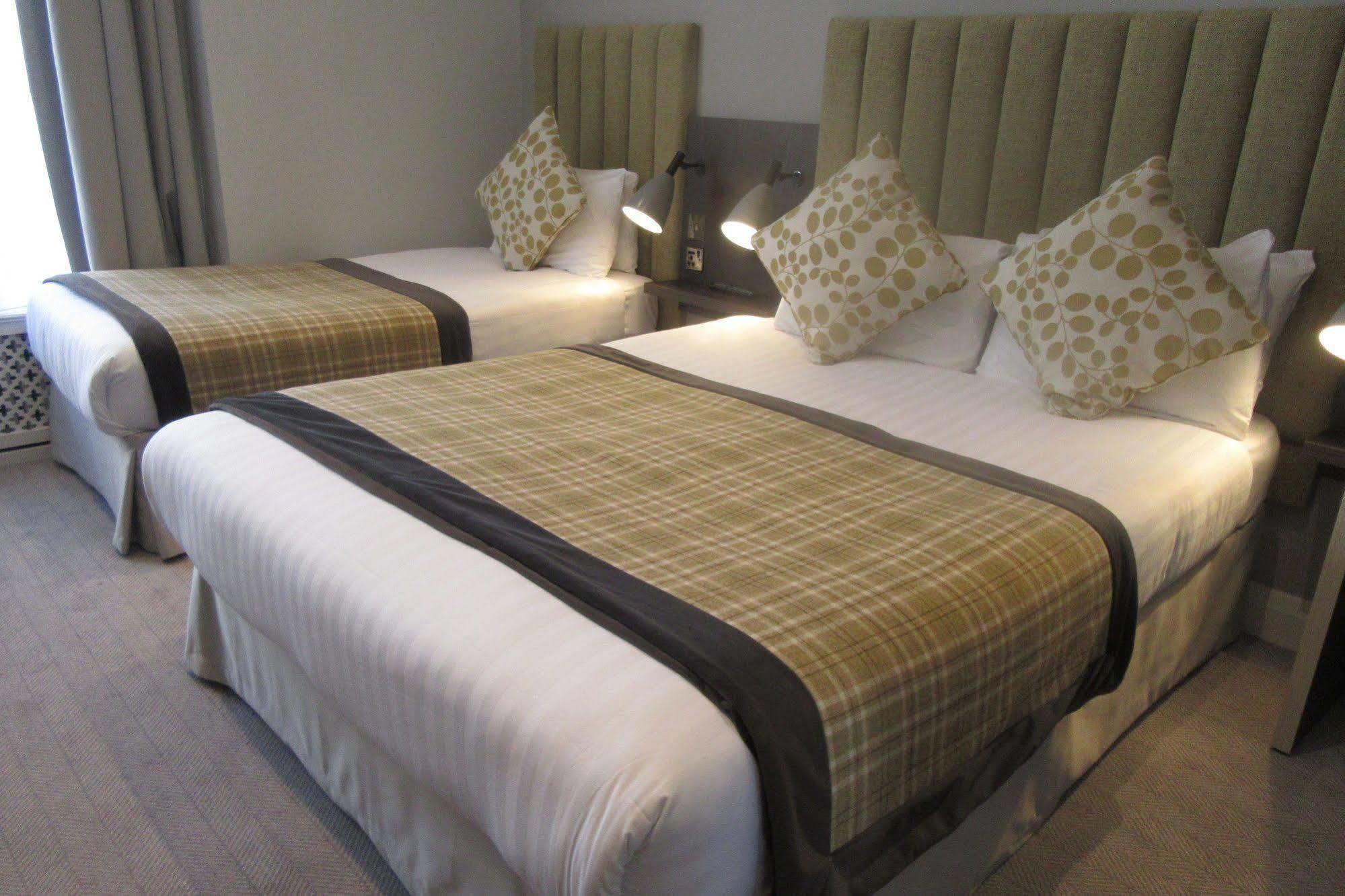 Garden Court Hotel 3*