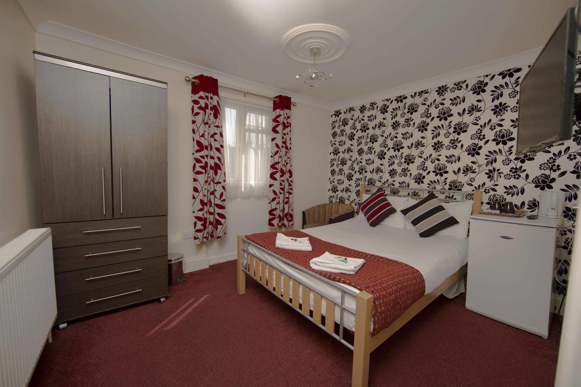Royal 2 Hammersmith Guest house