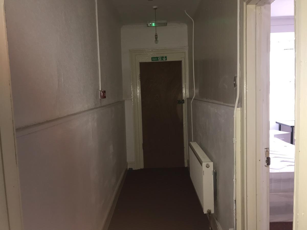 Poplar Guest house *