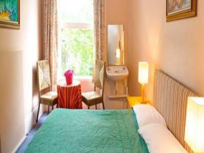 Curzon House Guest house