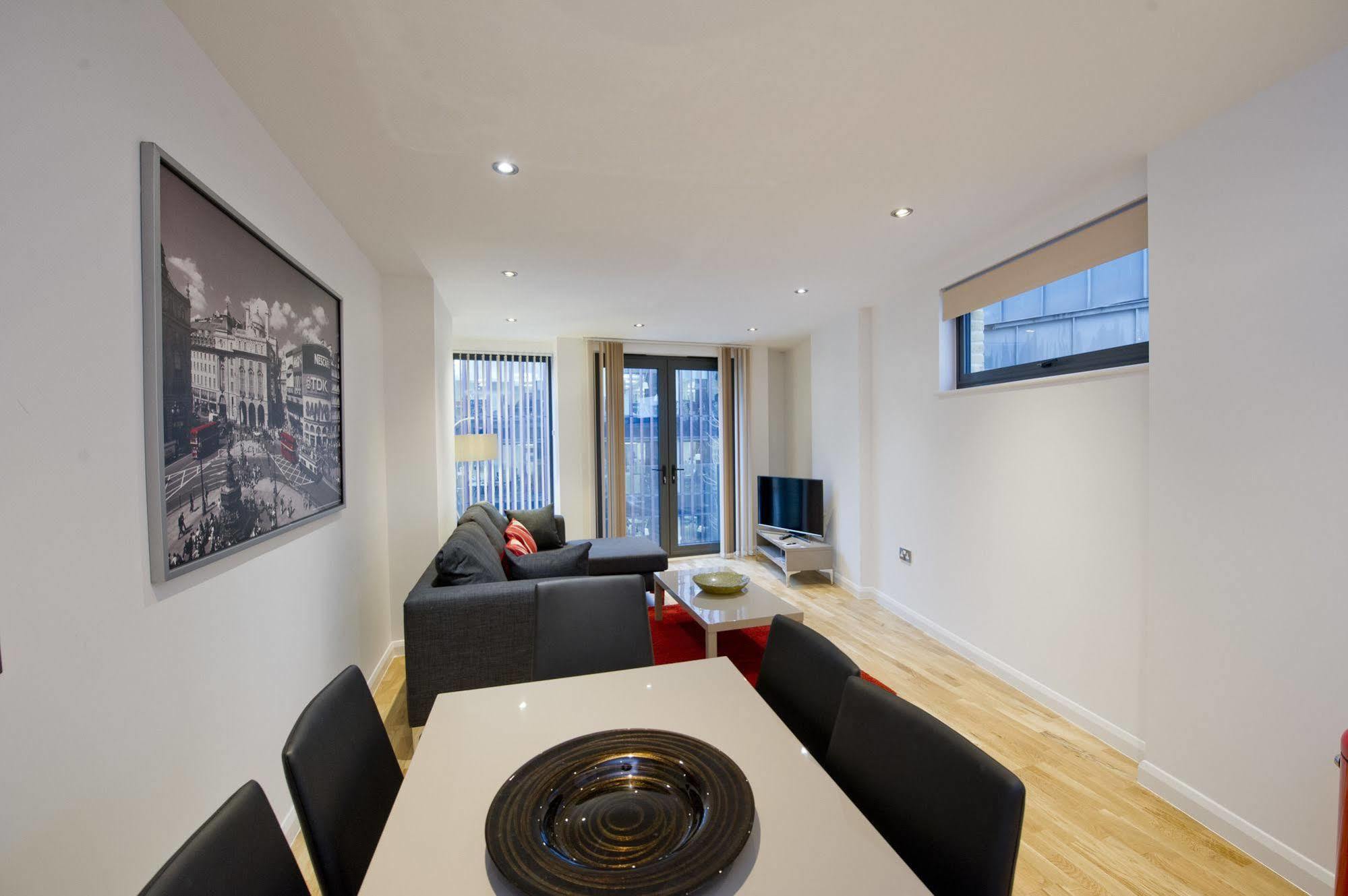 Tooley Street By Viridian *