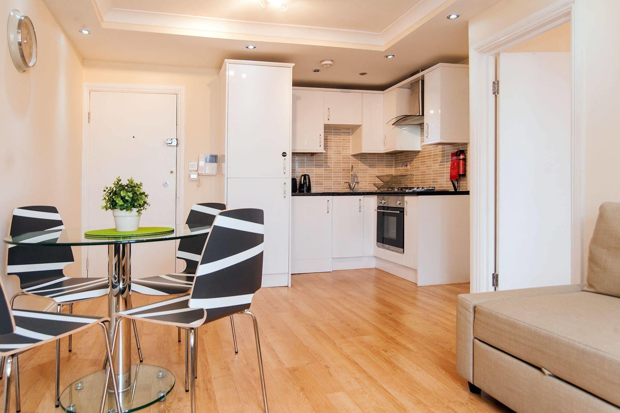 Kings Cross Apartment *