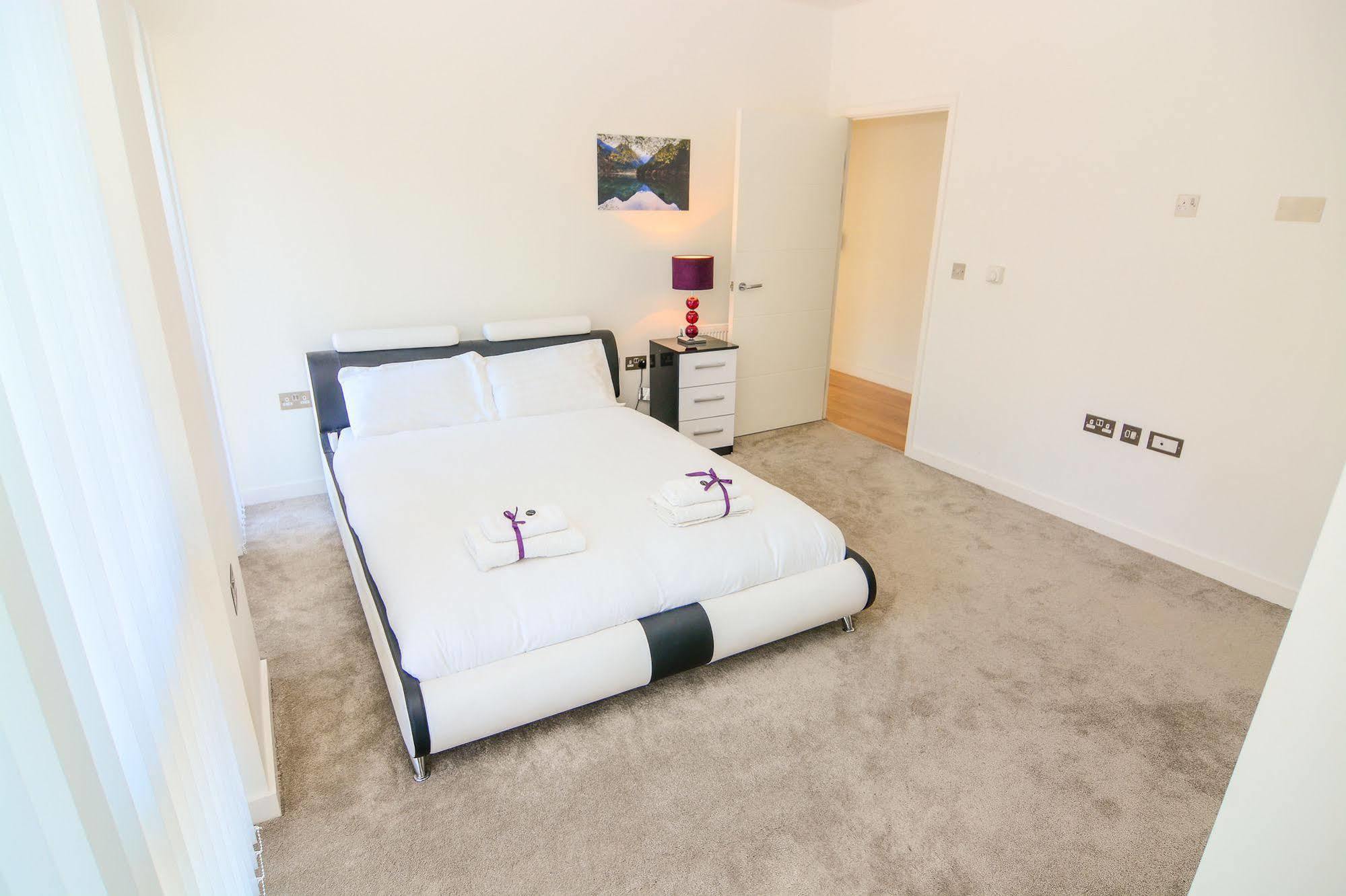 Apartment Wharf - Cambridge Av Apartamento Londres