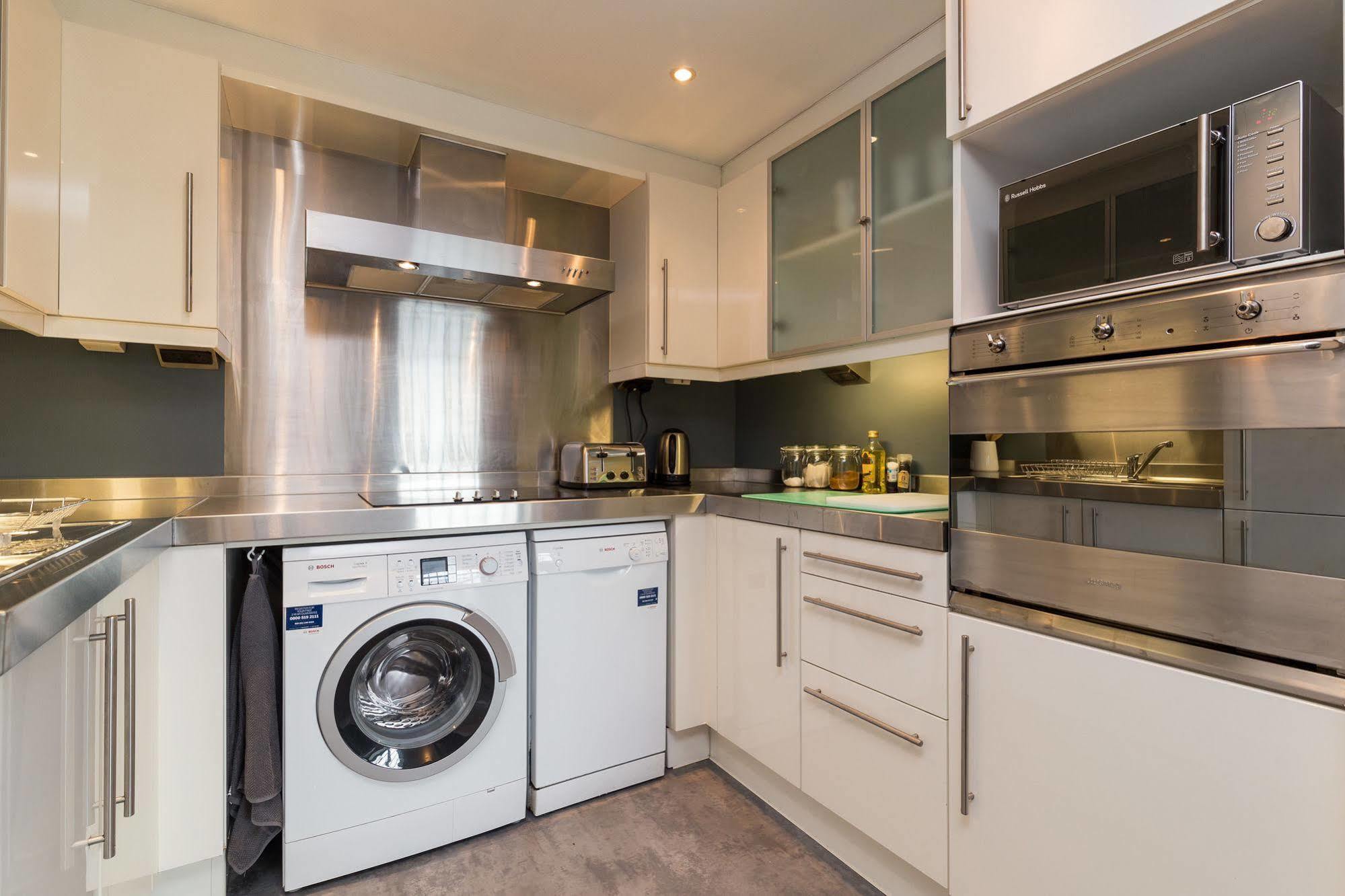 Apartment Seagull Lane Serviced London