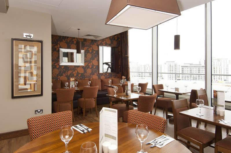 Premier Stratford Hotel 3*
