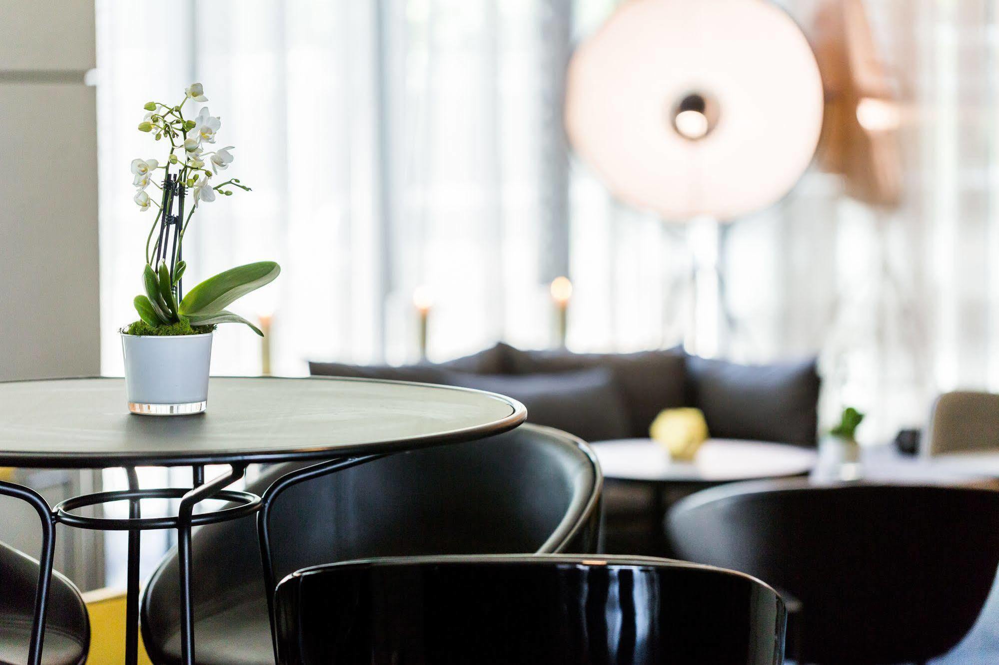 Hotel Park Plaza London, Park Royal London