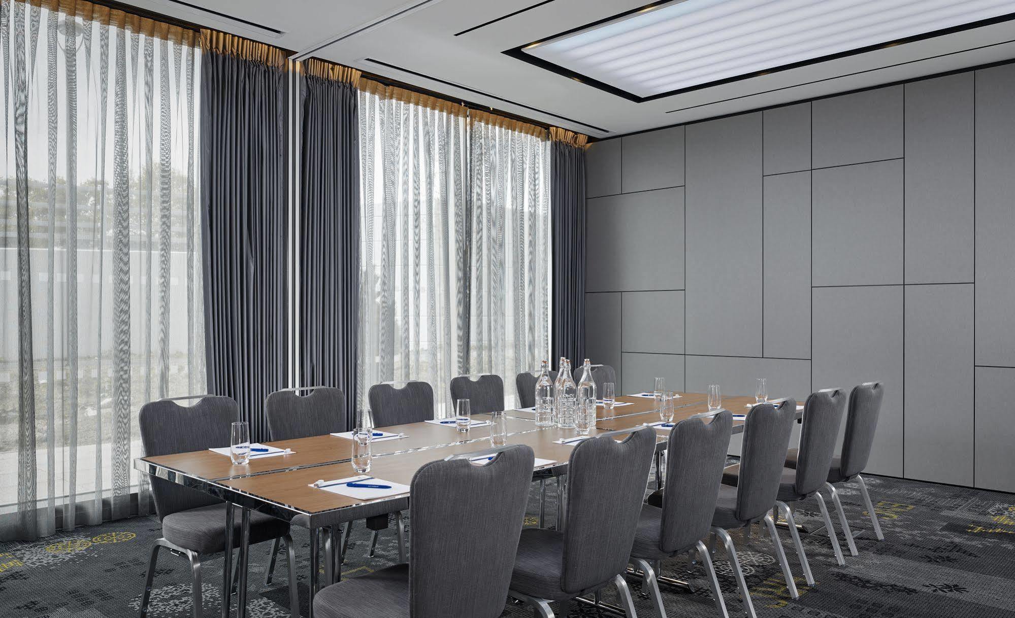 Park Plaza London, Park Royal London