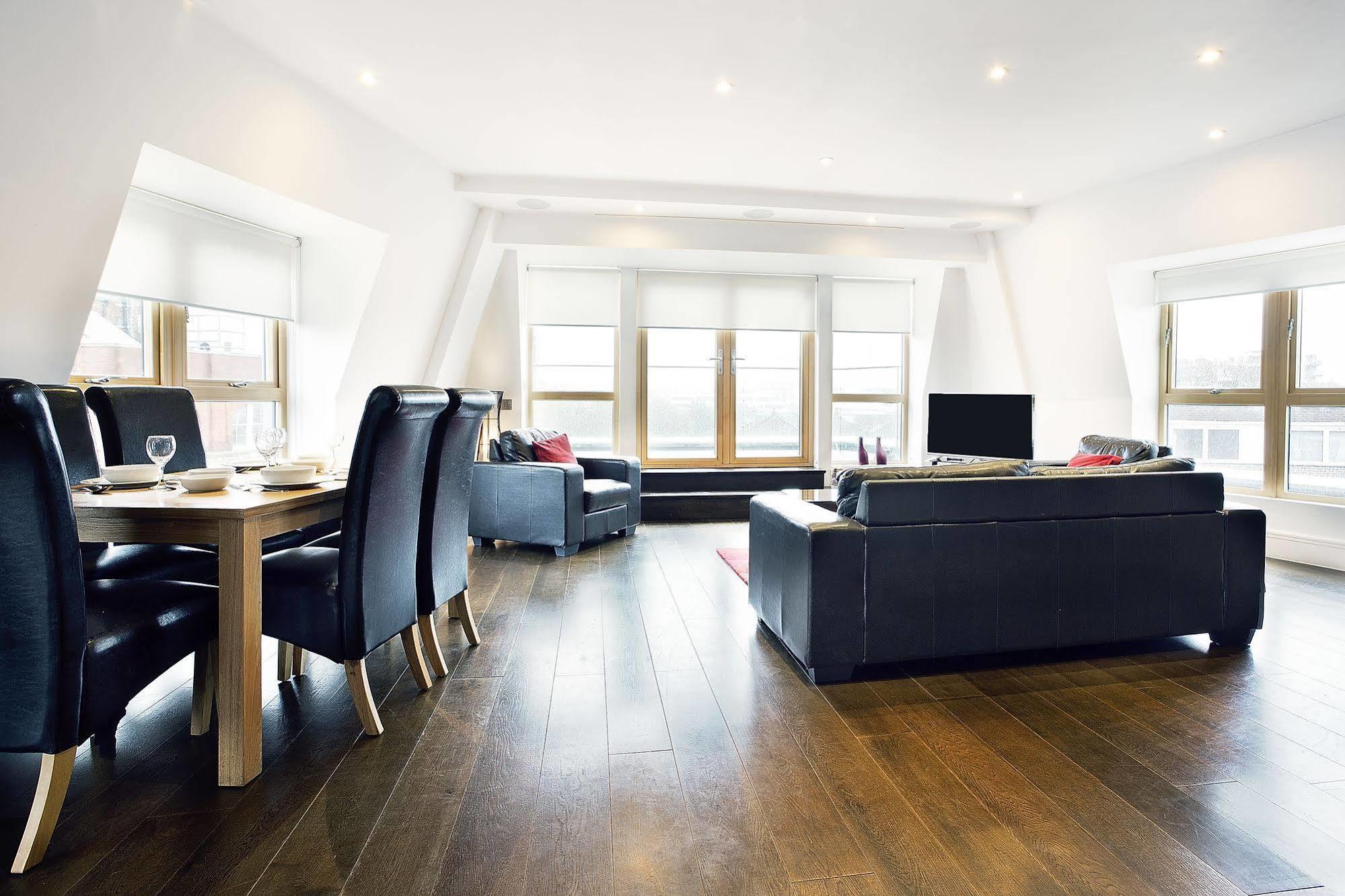 Clerkenwell One Apartment London