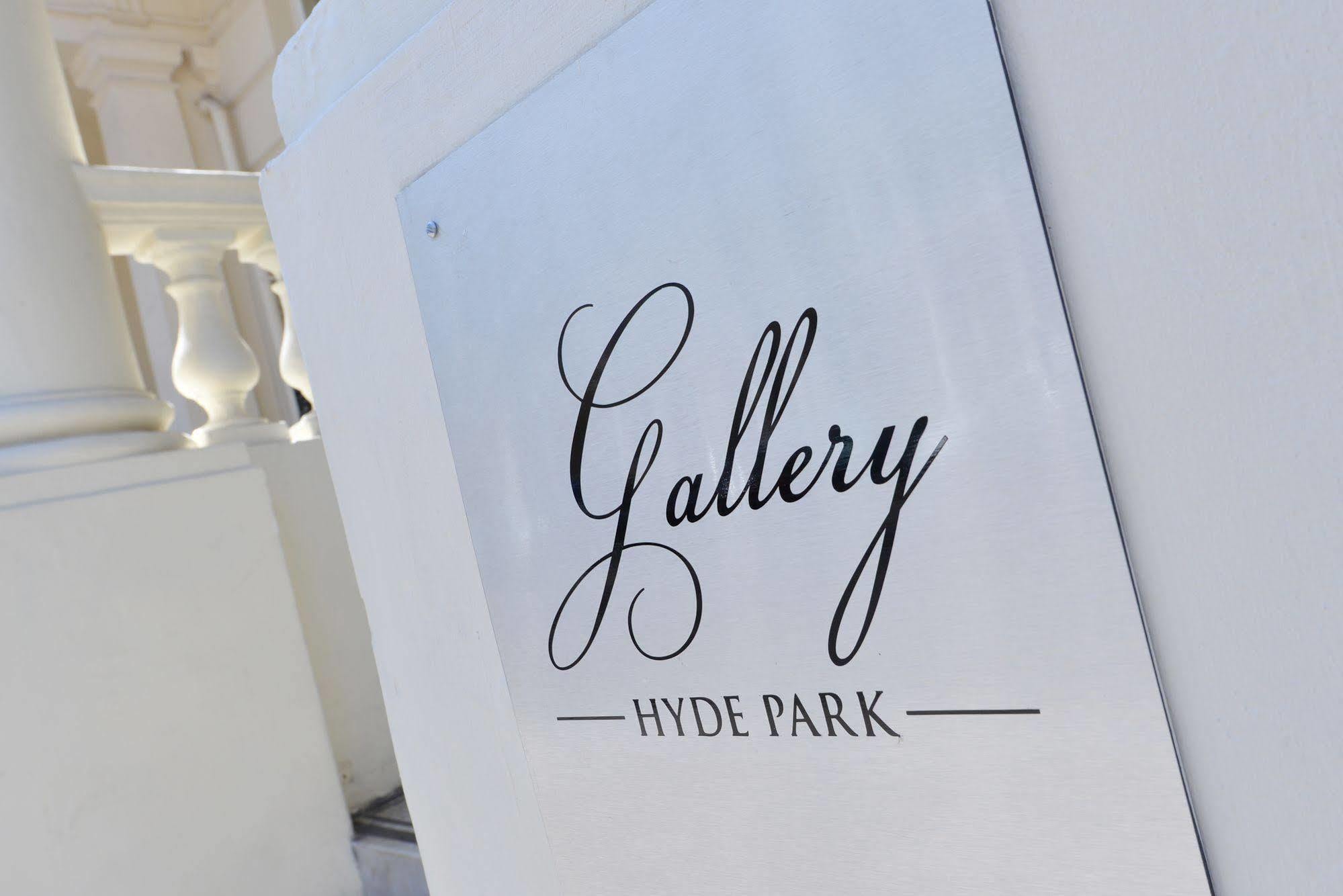 Gallery Hyde Park Hostel *