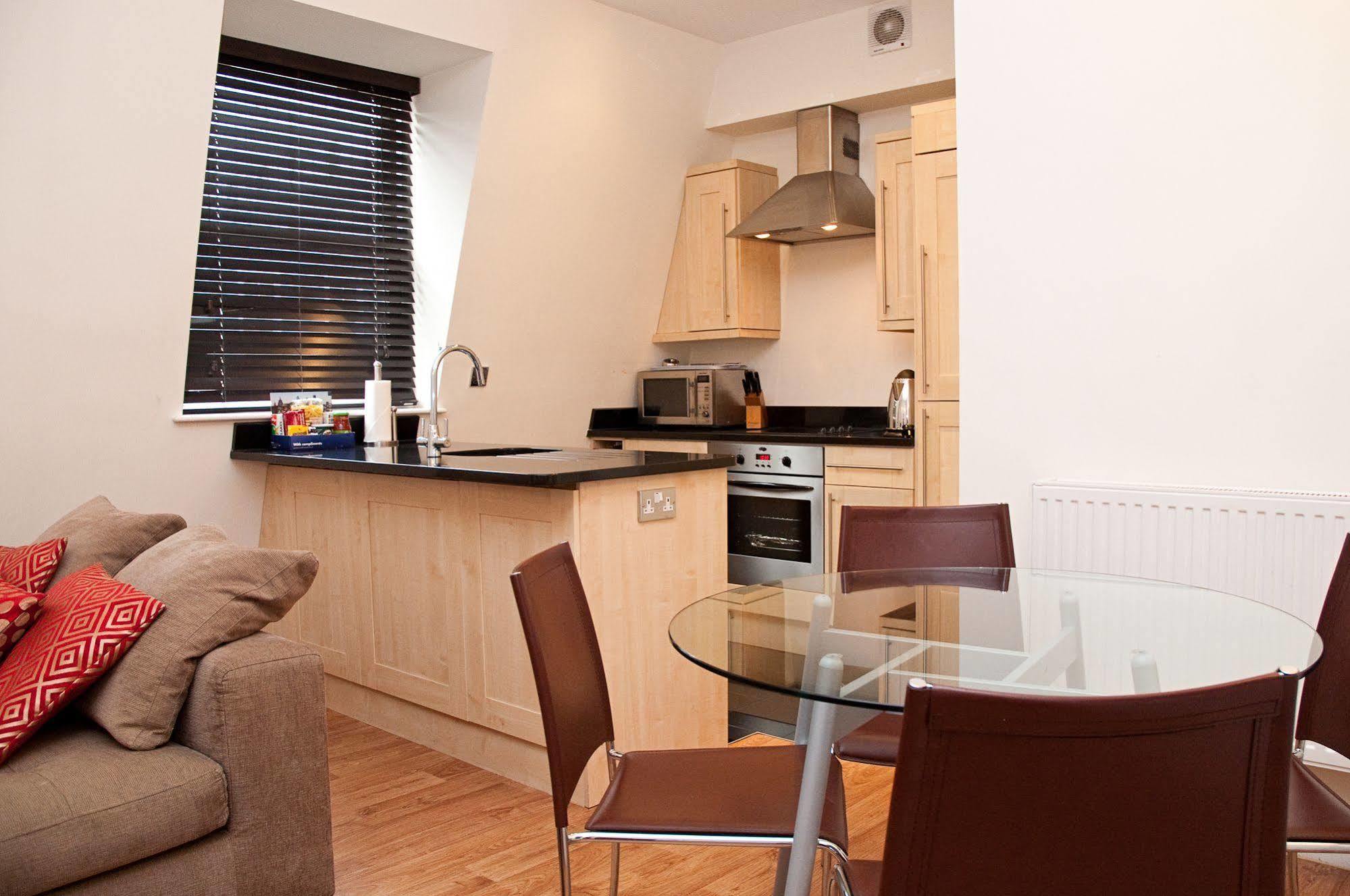 Clarendon 140 Minories 4* London