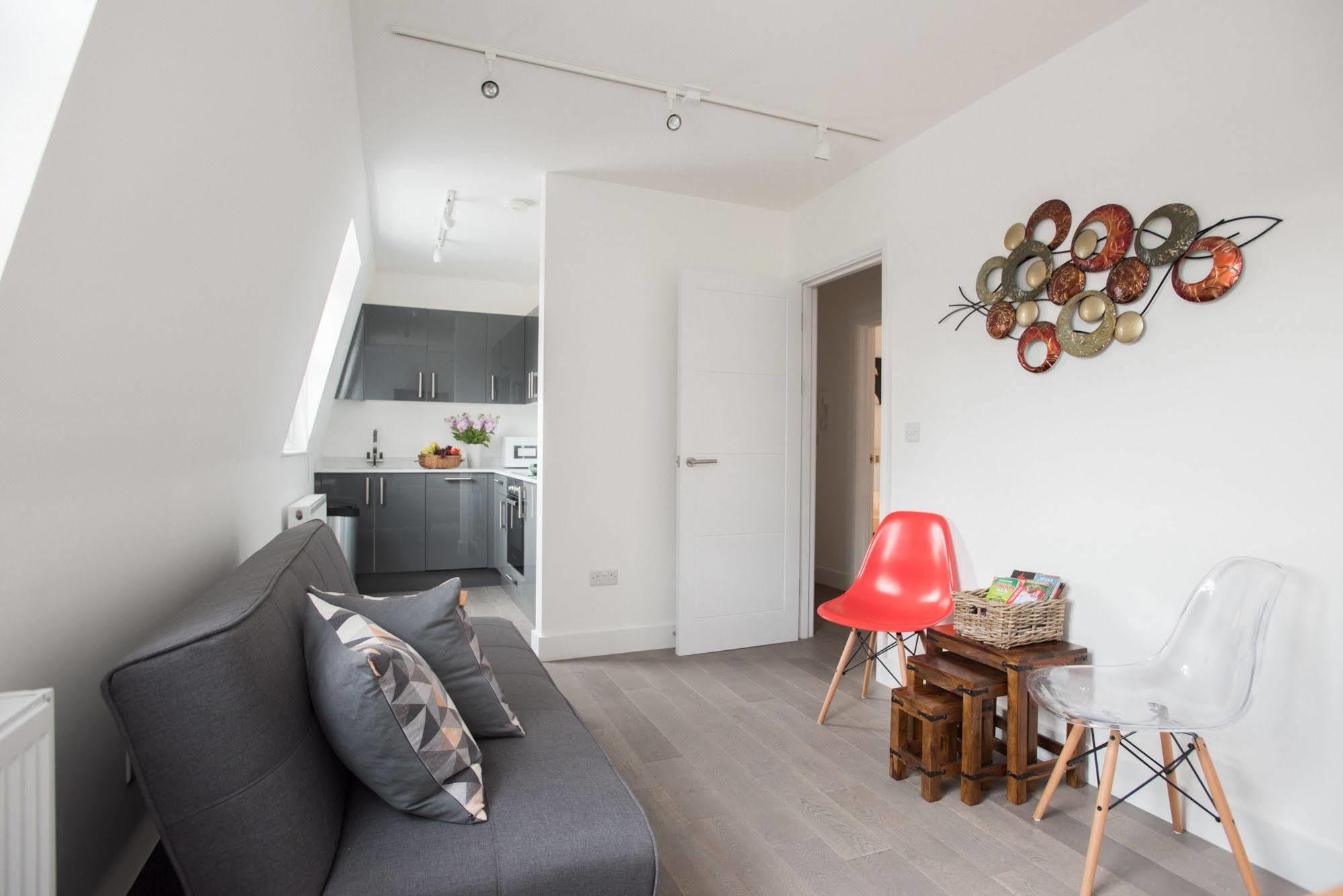 Short Lets In - Kilburn