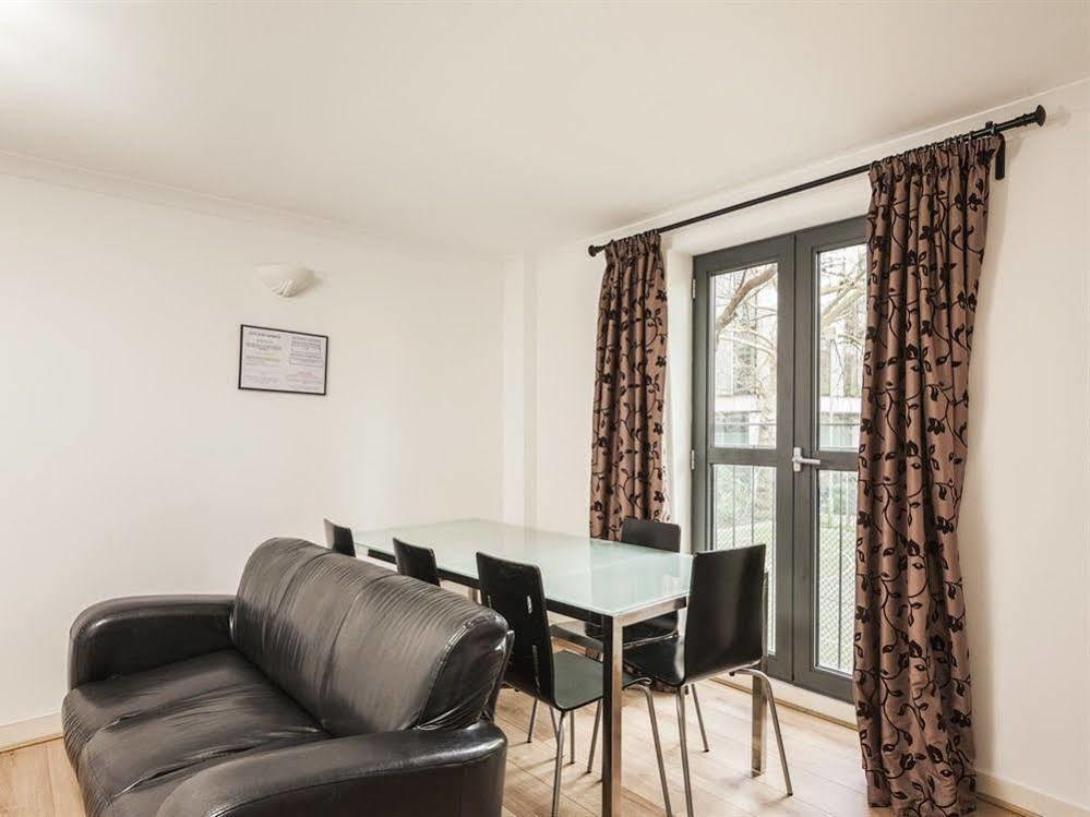 Liverpool Street Apartment By City Stay Aparts *