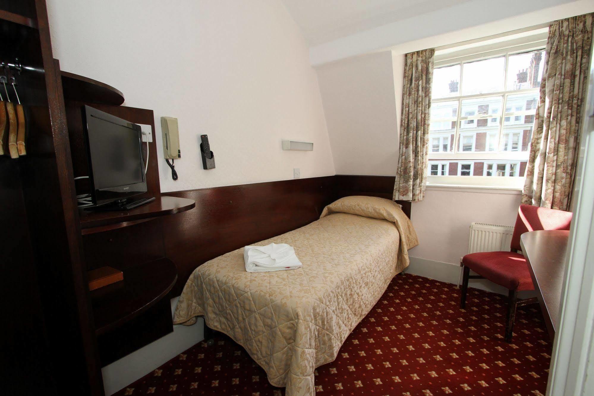 Ridgemount Hotel 2*