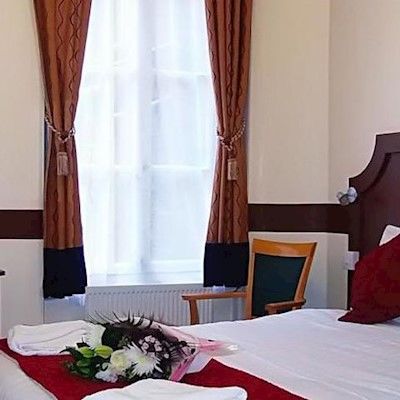 Victoria Station Hotel 2*