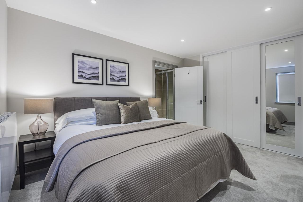 Apartment W London