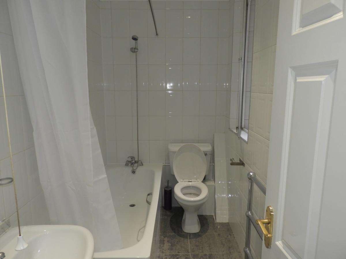 Quebec Court Apartment London