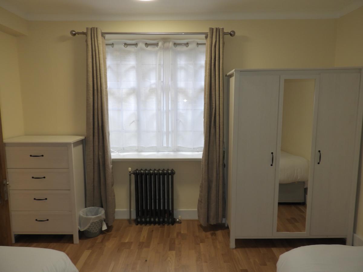 Quebec Court Apartment