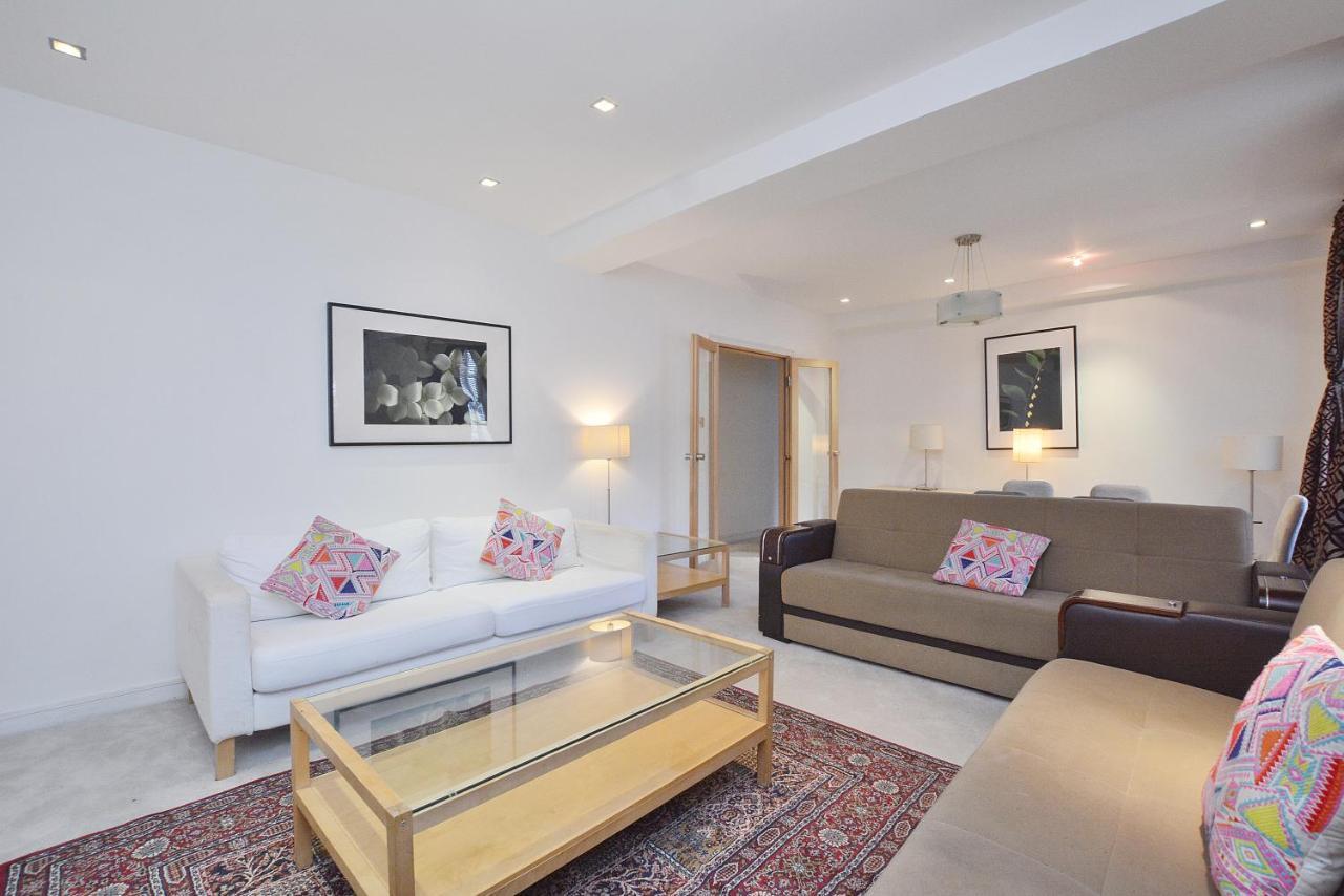 Fitzhardinge House Portman London