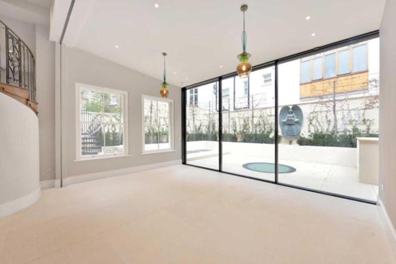 Villa Havona House London
