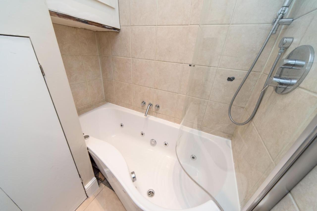 Piccadilly Exclusive Apartment *