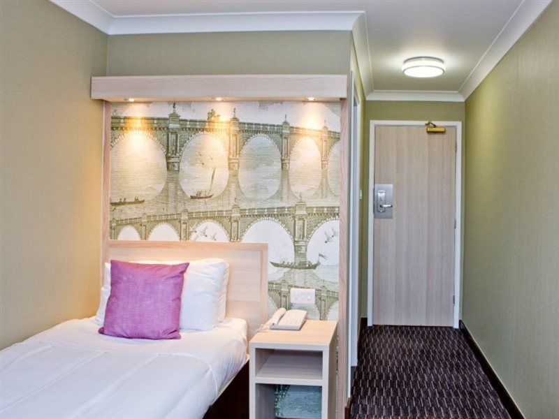 Hotel Royal National And Sister Hotels Roulette London