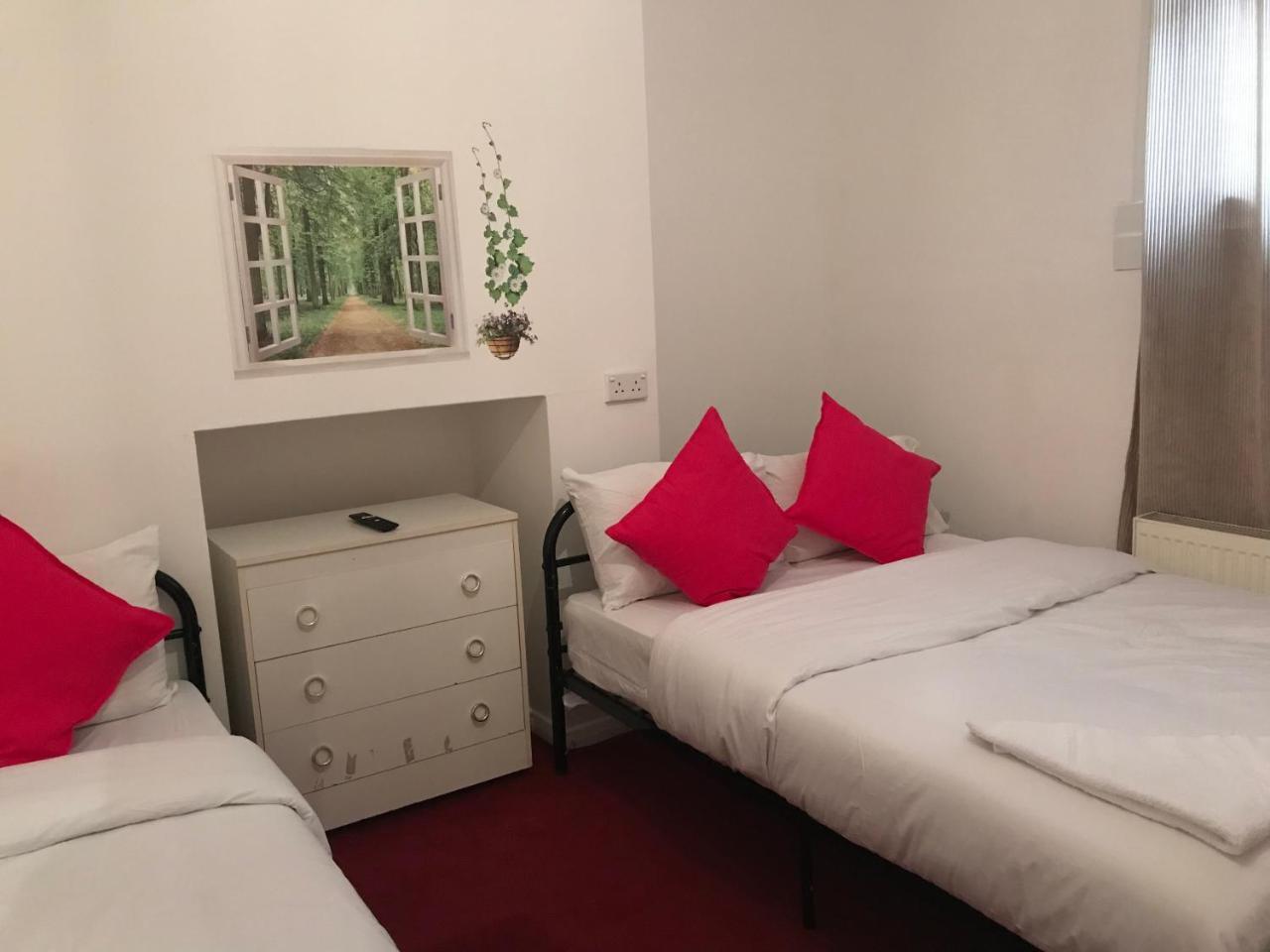 Poplar Guest house London