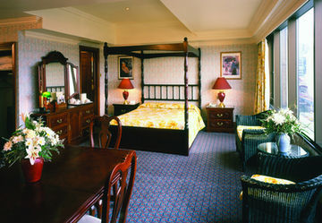 Britannia The International Canary Wharf 4*
