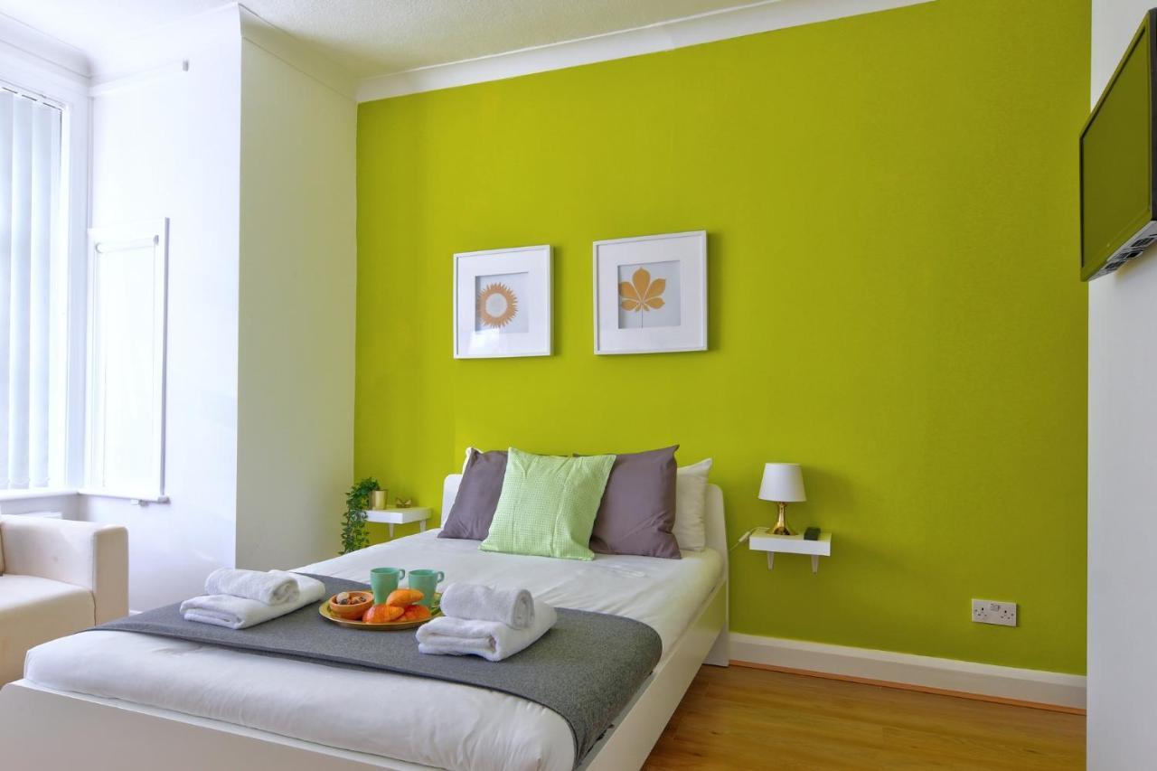 Melrose Apartment