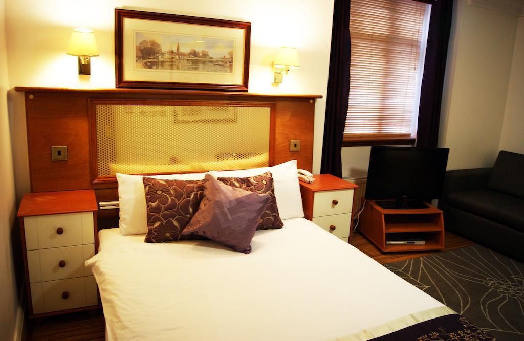 Abbey Court - Hyde Park 3*