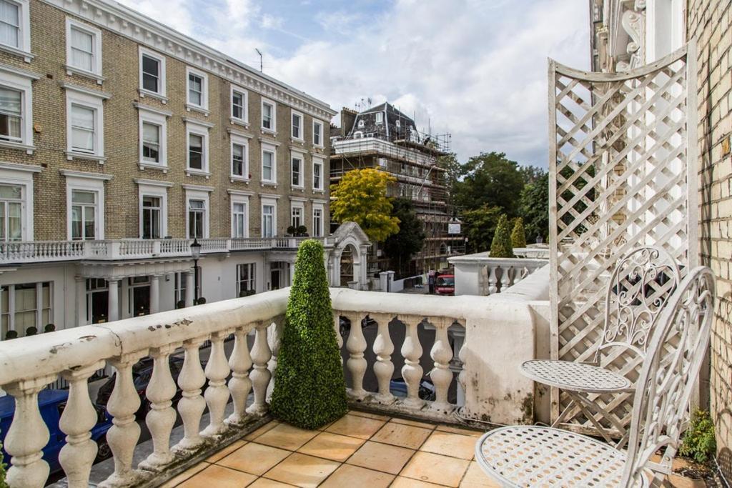 Harcourt Terrace Ii By Onefinestay * London