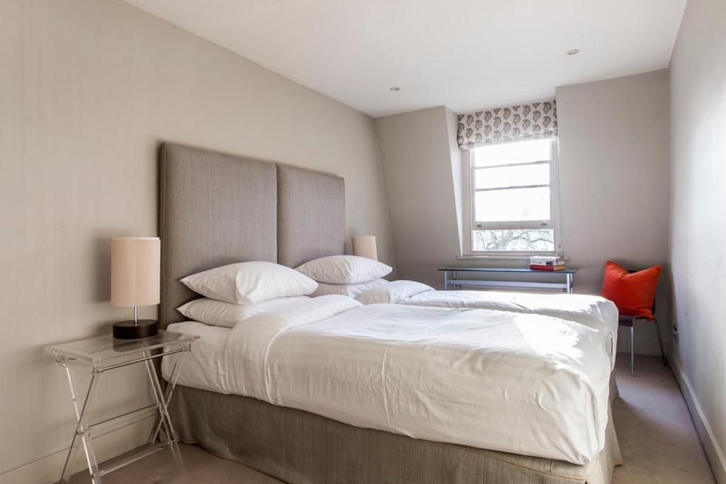 Cornwall Gardens Iii By Onefinestay * London