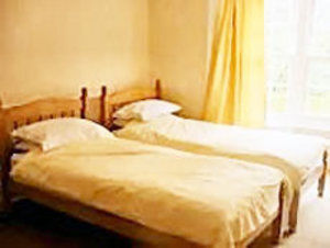 Hour Glass Hotel *