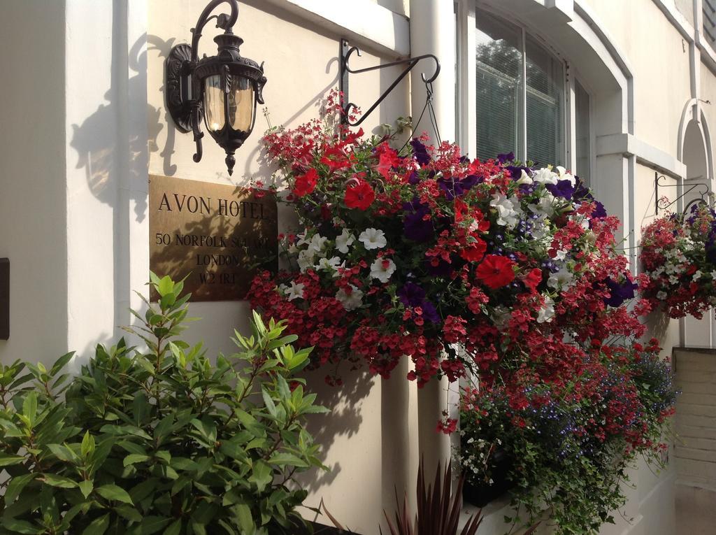 Hotel Avon