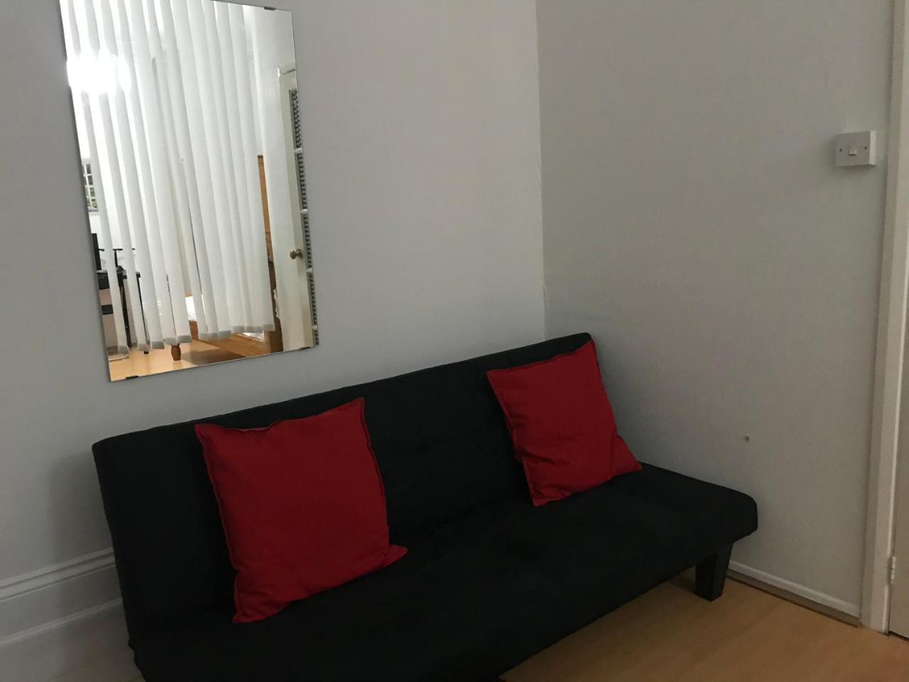 Poplar Guest house