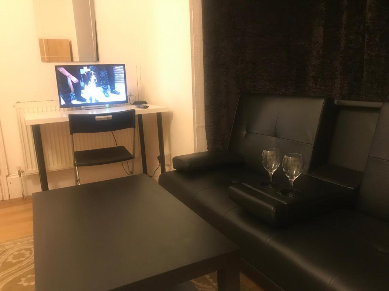 Poplar Guest house