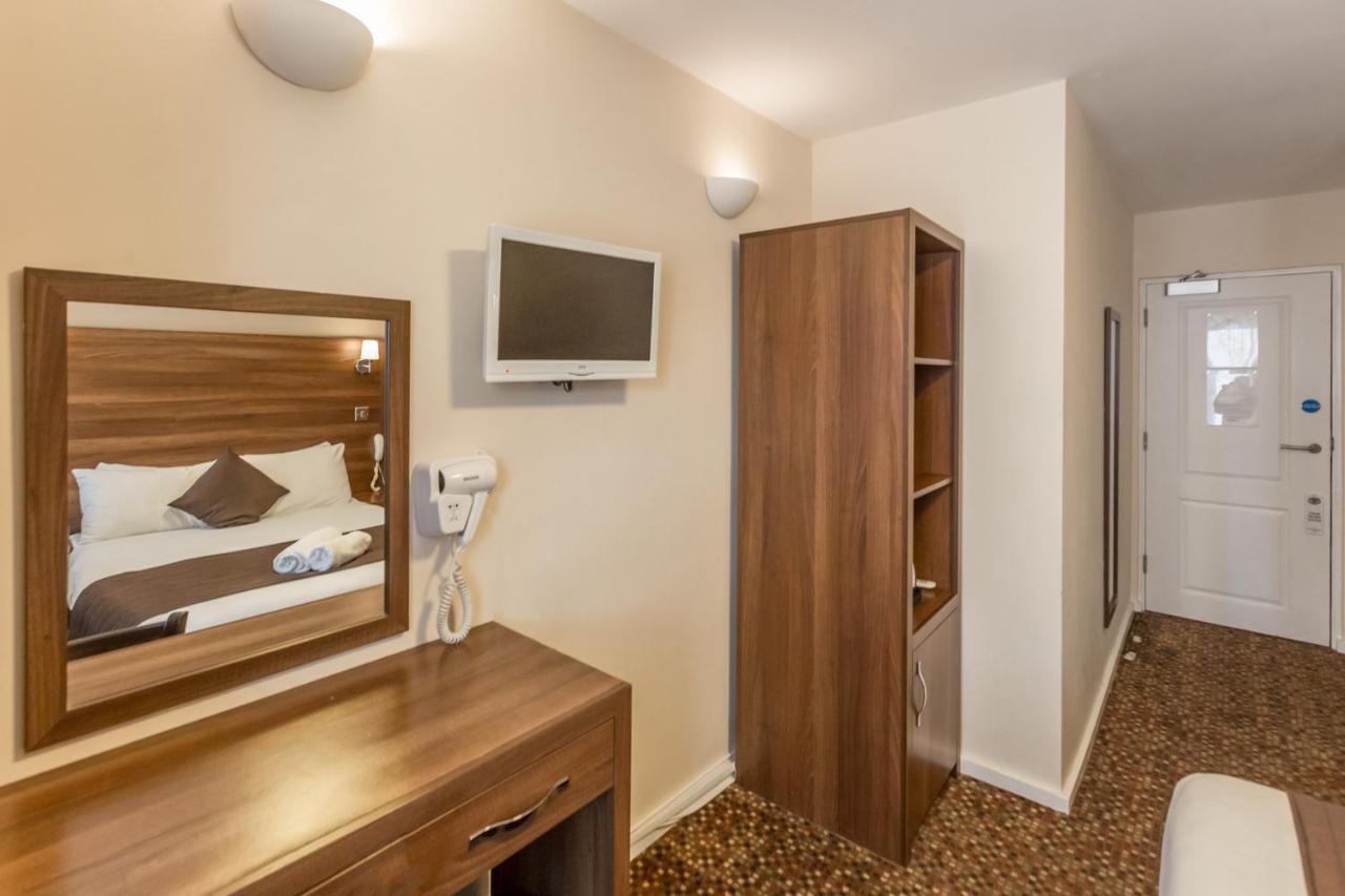 Hotel Regent Excel London