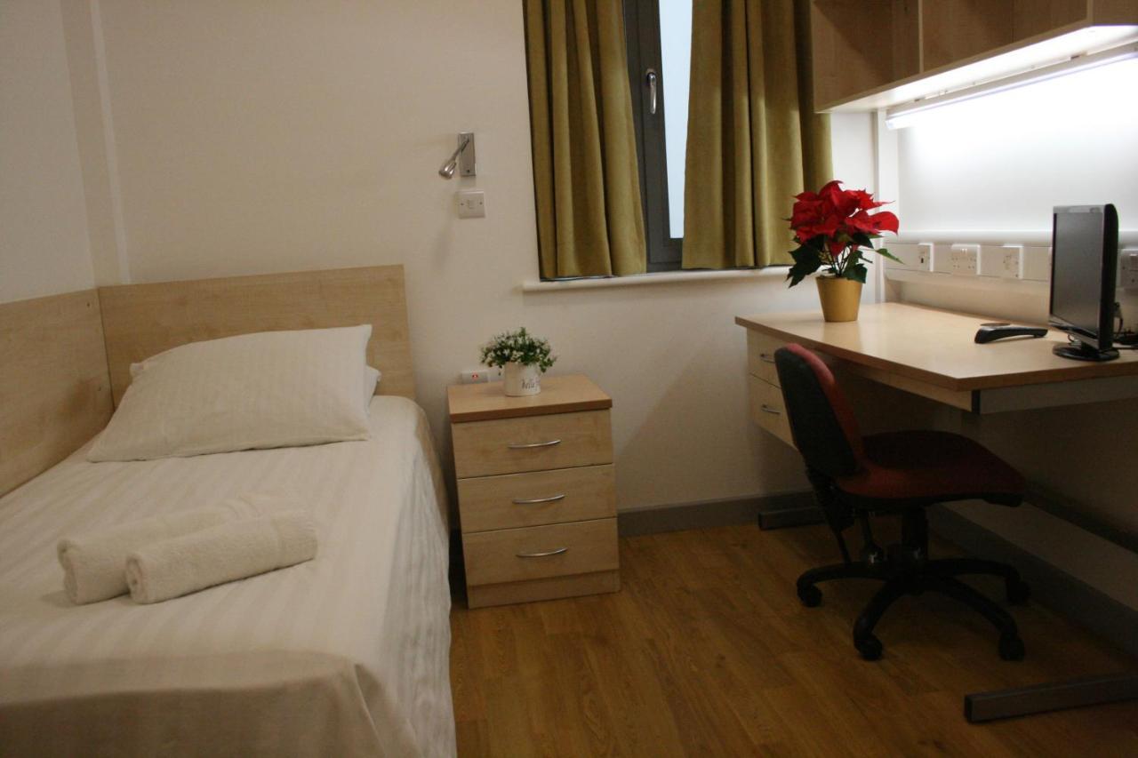 Lse Grosvenor House * London