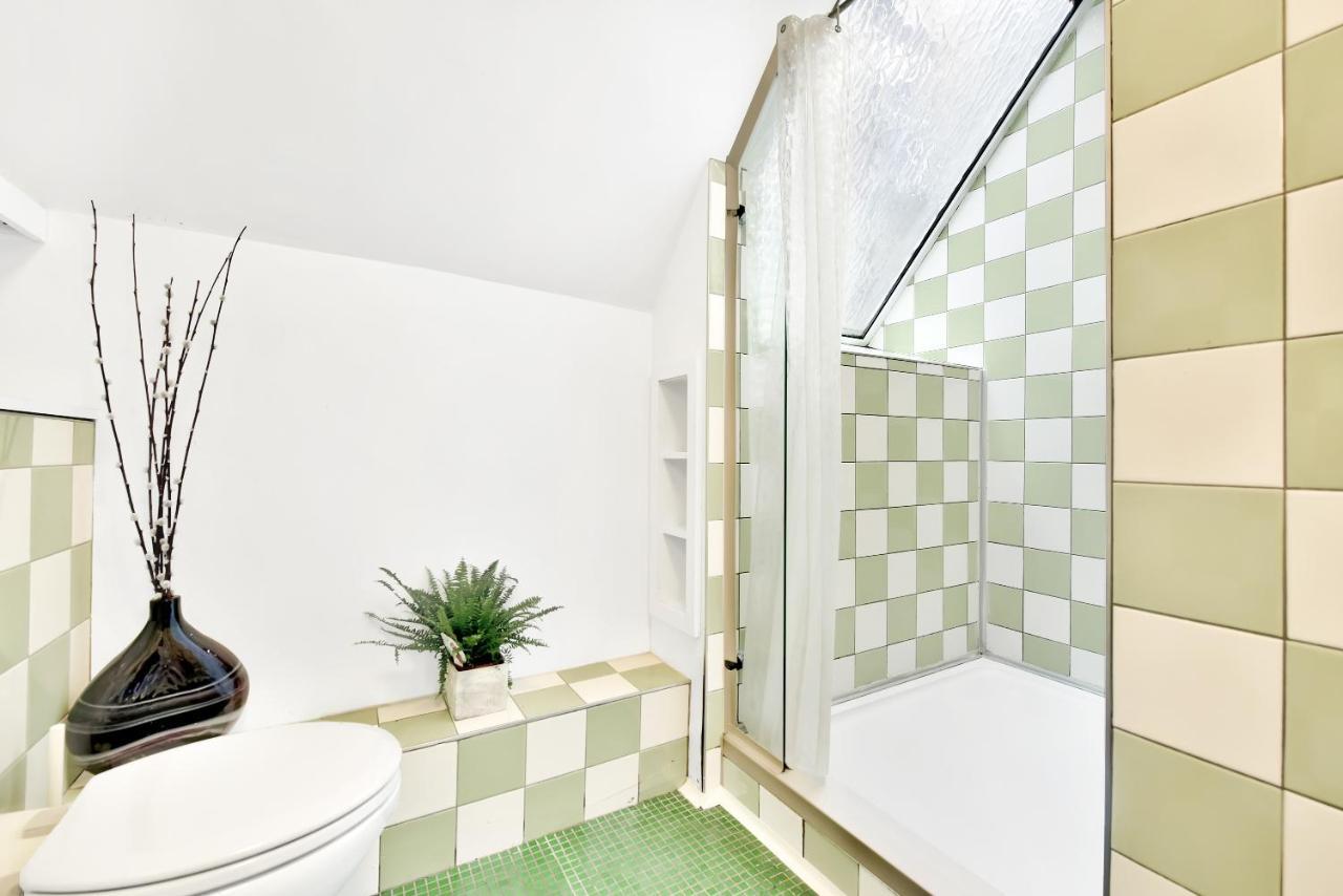 Glasshouse Yard Apartment London