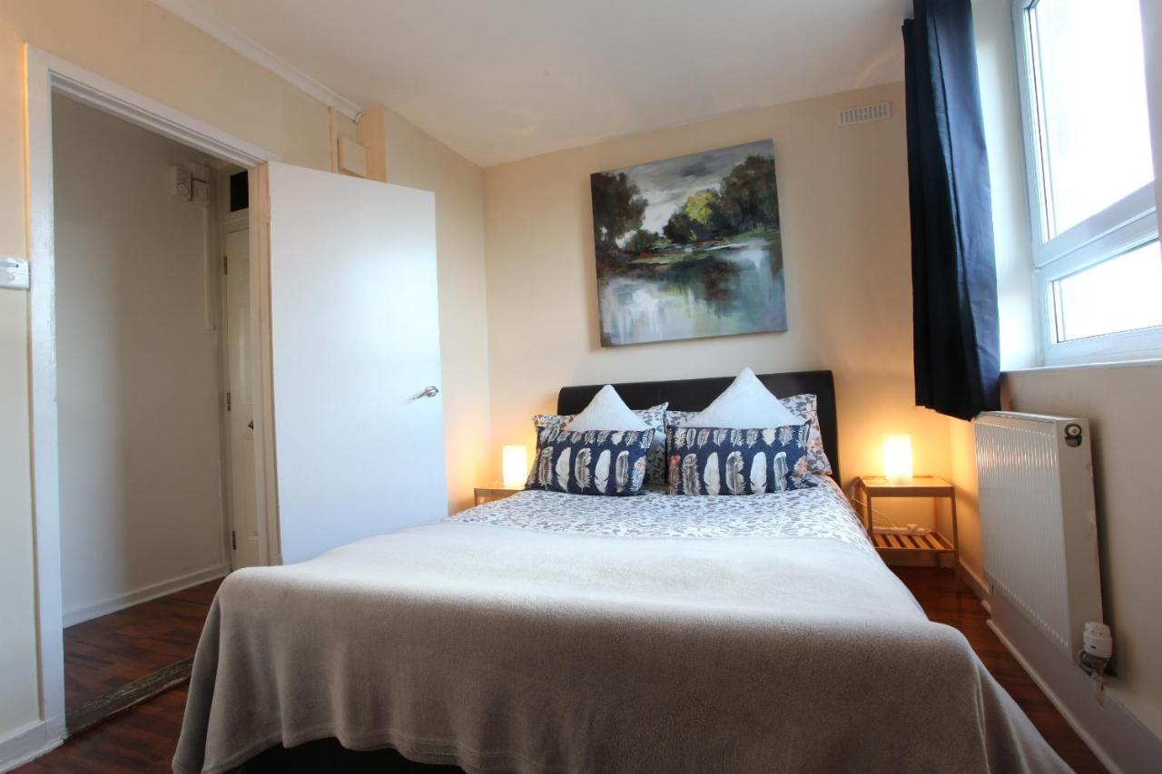 Apartment Chelsea Off Kings Road One Bedroom With Balcony