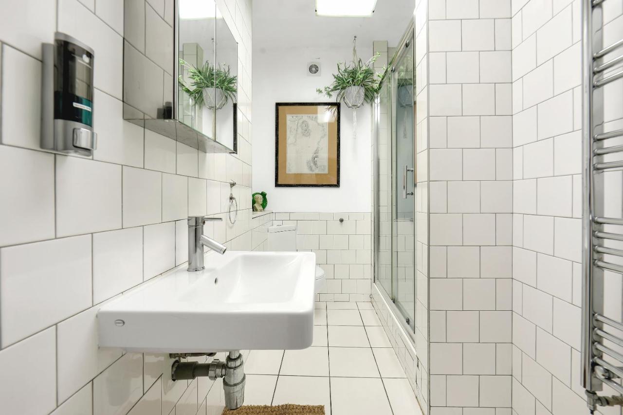 Glasshouse Yard Apartment London