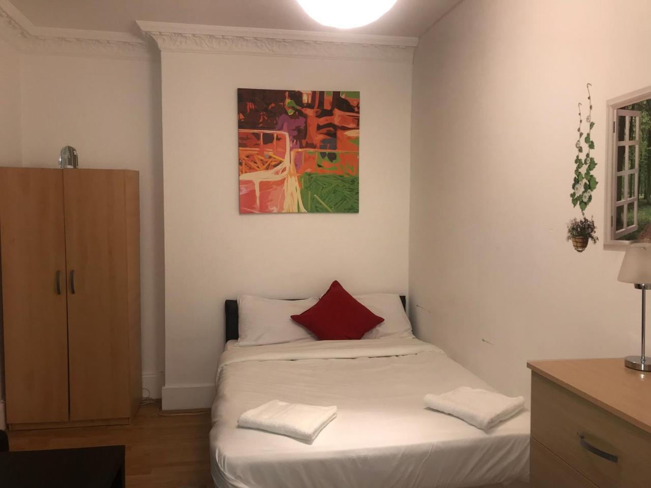 Poplar Guest house