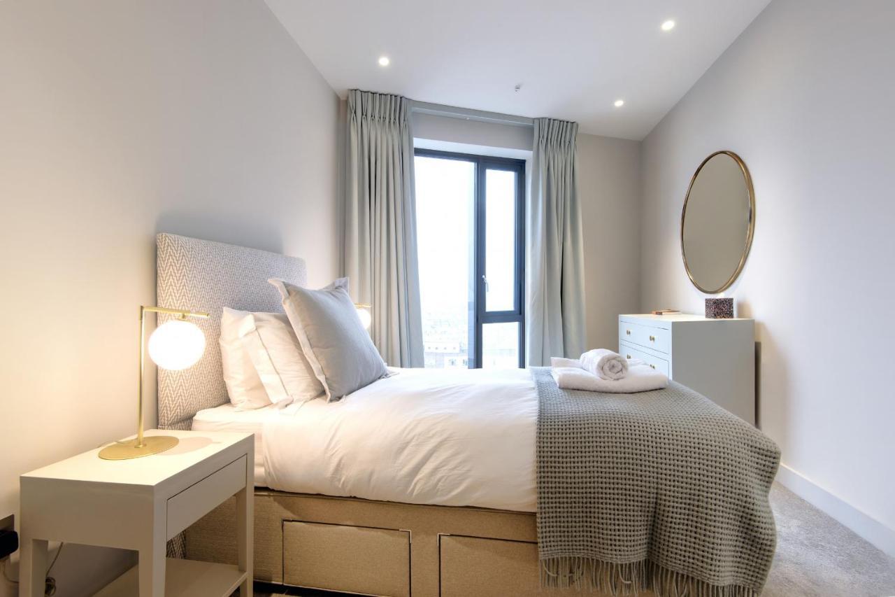 Deluxe Victoria Close To Buckingham Palace By Underthedoormat Apartment London