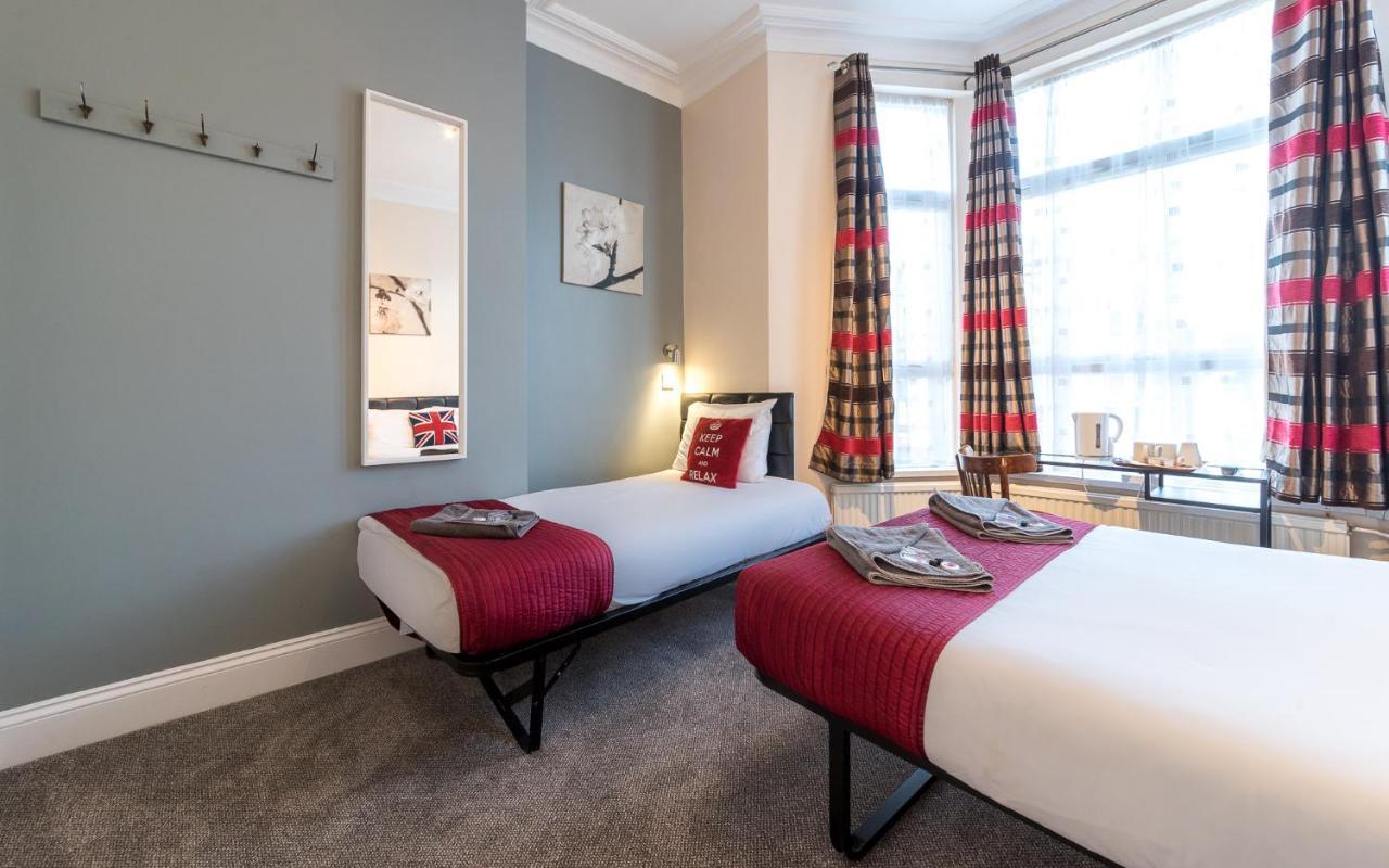 Royal 2 Hammersmith Guest house London