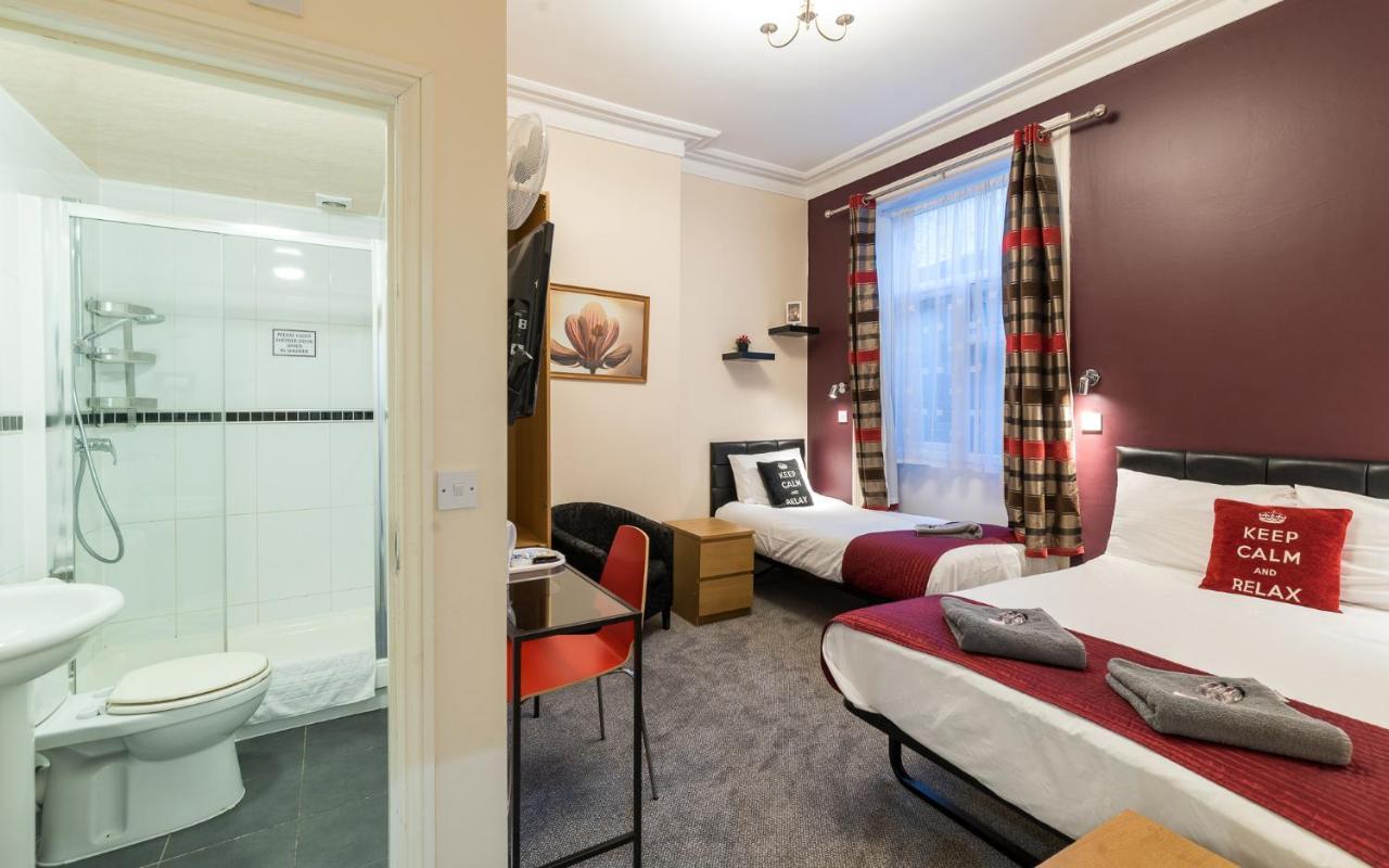 Royal 2 Hammersmith Guest house 3*