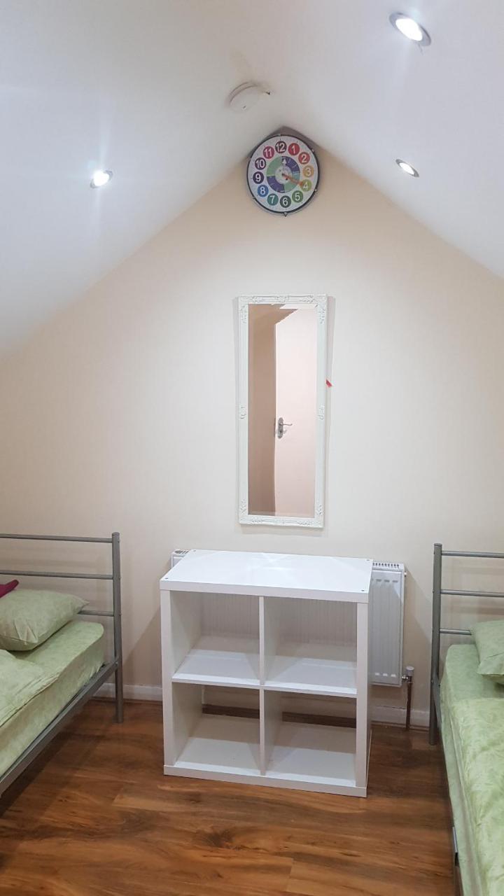 Upton Park Bed & Breakfast *